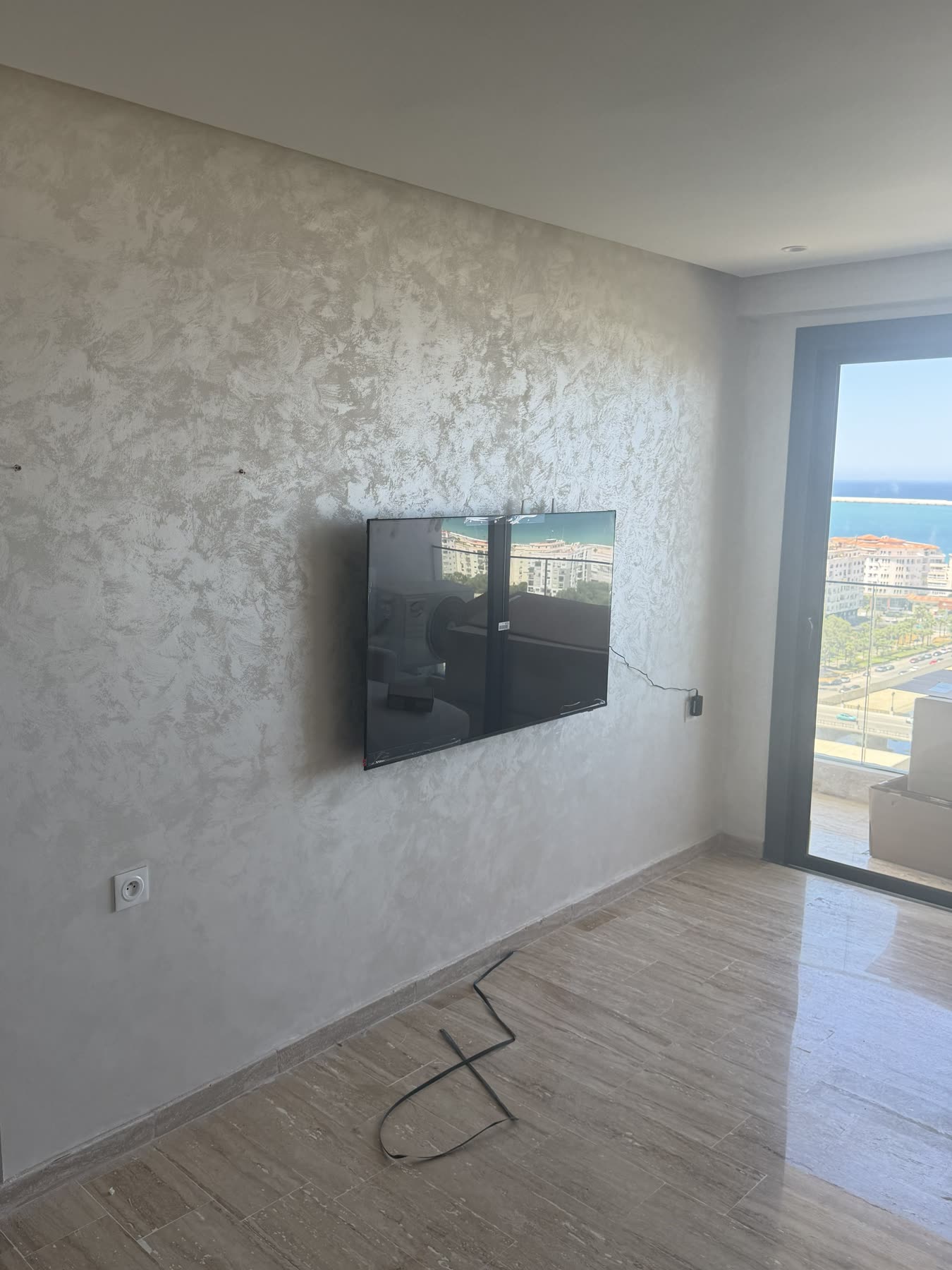 Mur avant habillage PVC